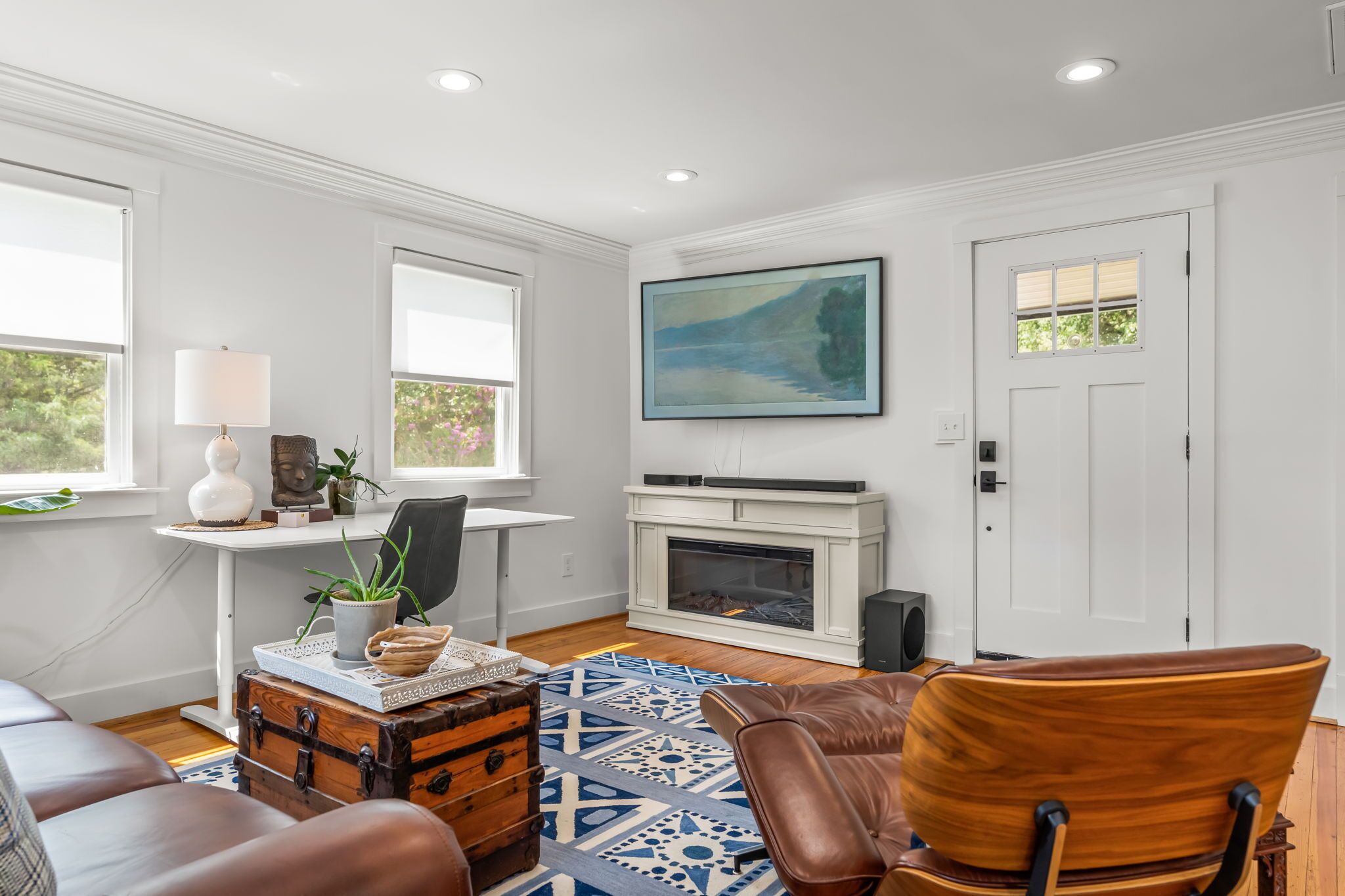  Prime Location, Fast WiFi, & Modern Charm - Close to HPU & Area Downtowns!