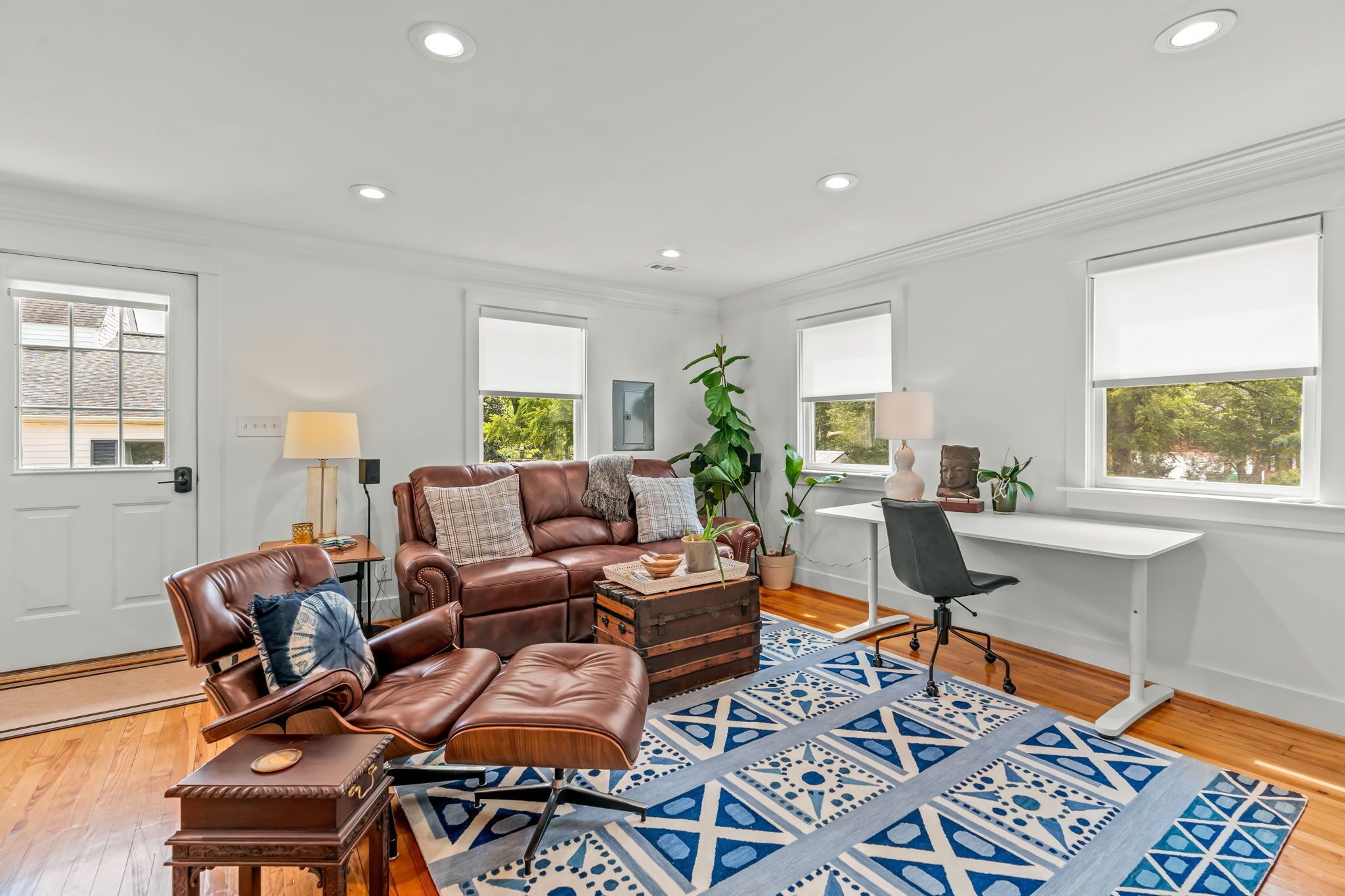  Prime Location, Fast WiFi, & Modern Charm - Close to HPU & Area Downtowns!