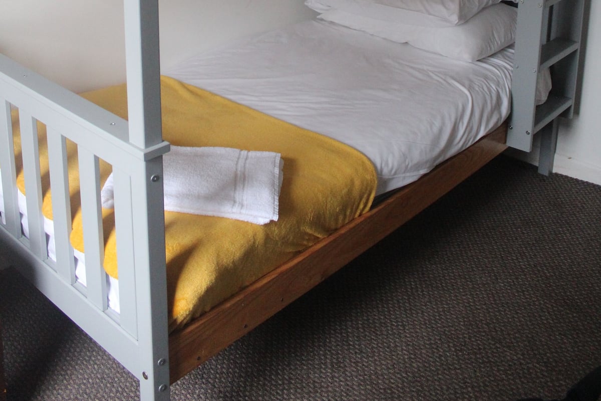 1 bedroom, free WiFi, bed sheets