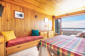 1 bedroom