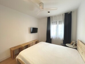 2 Schlafzimmer, BĂŒgeleisen/BĂŒgelbrett