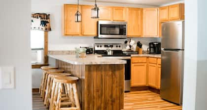 Bear Hollow Lodge Skiing/Hiking near Letchworth State Park and Swain Ski resort