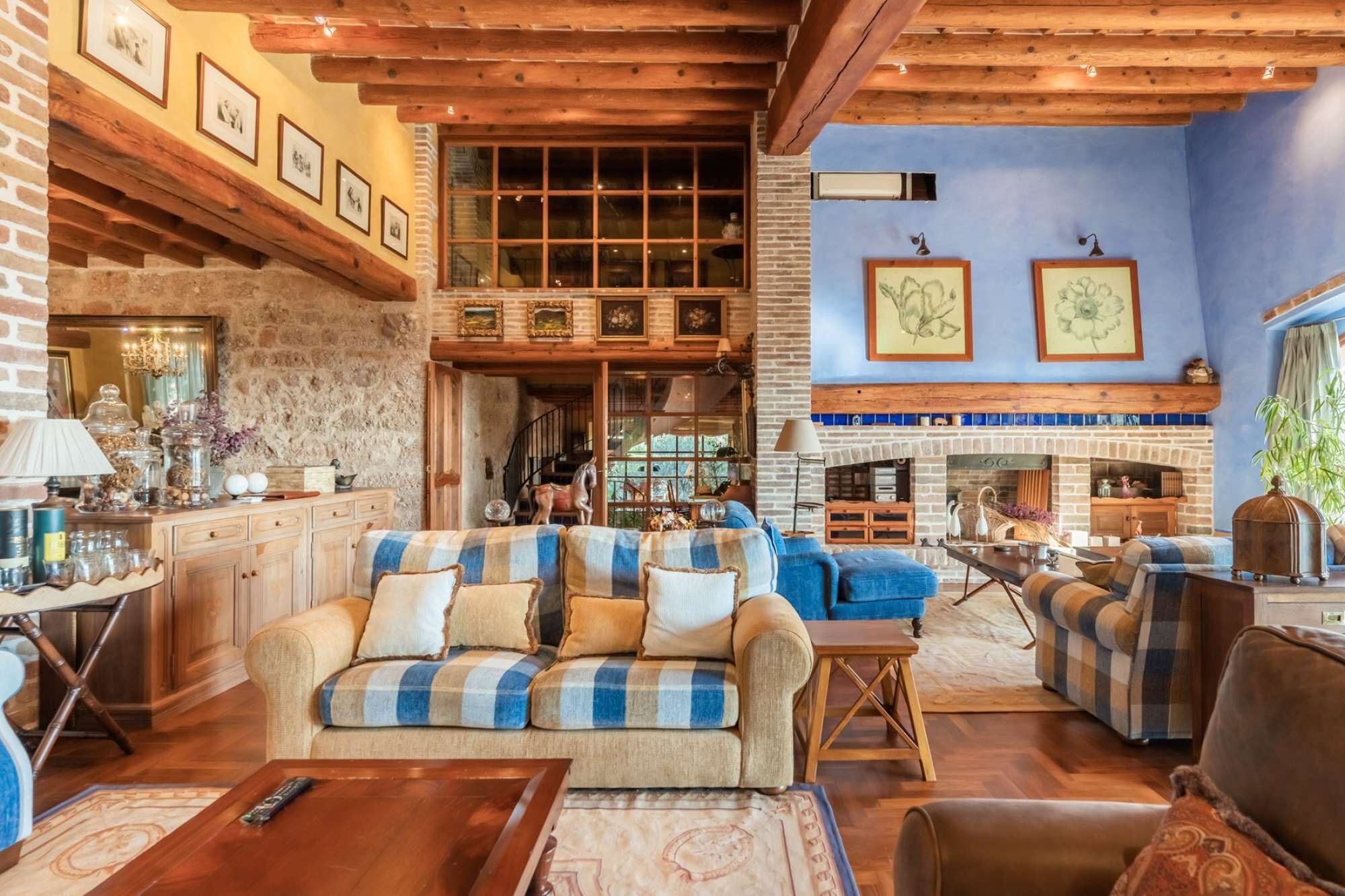 HHBCN Villa el Castell