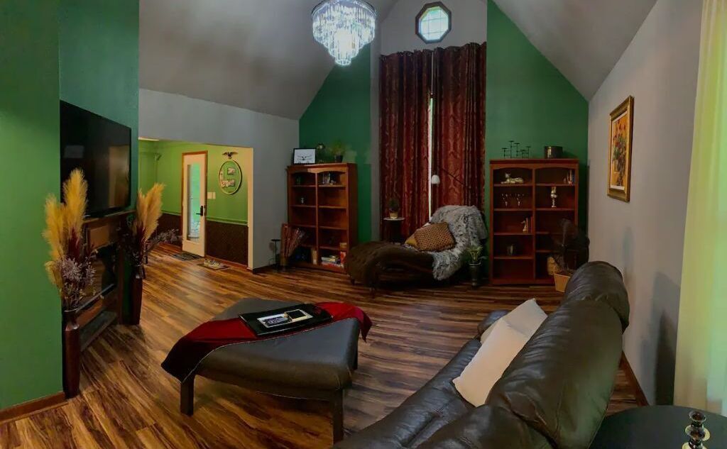 The Canary of Clarksville