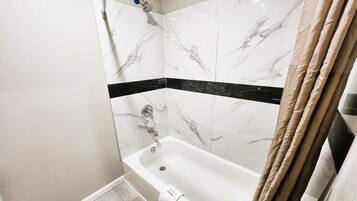 Room, 1 King Bed | Bathroom