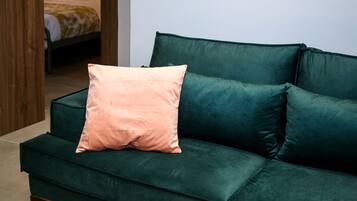 2 bedrooms, bed sheets