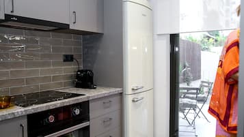 Oven
