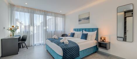 豪華雙人房, 陽台 | 1 間臥室、客房內保險箱、獨特裝潢、布置獨特