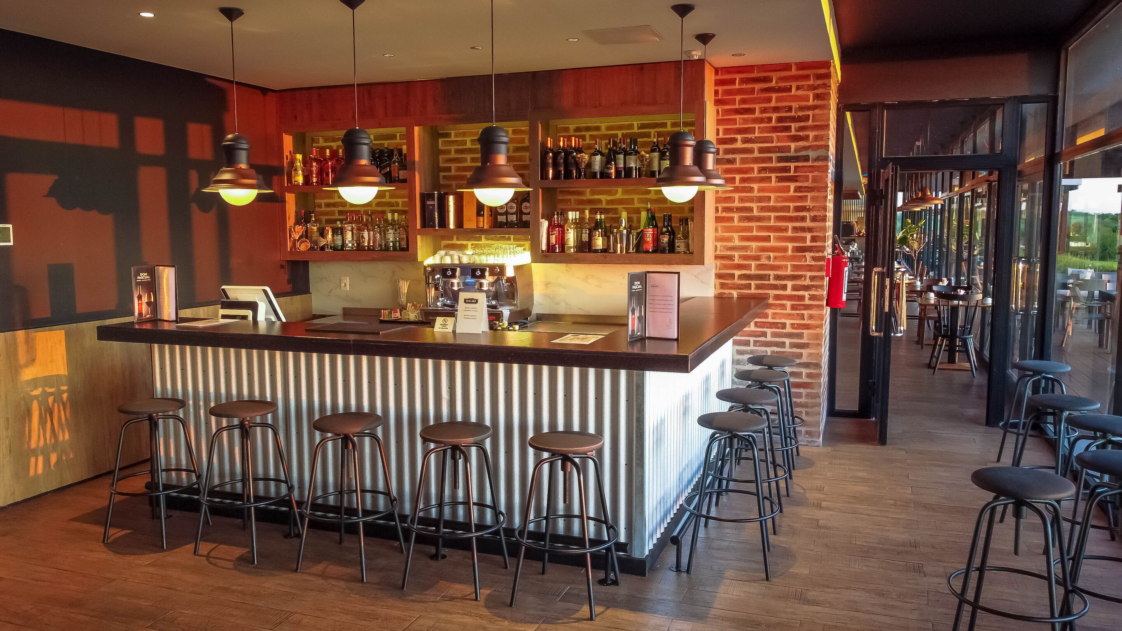 Bar-cafetería