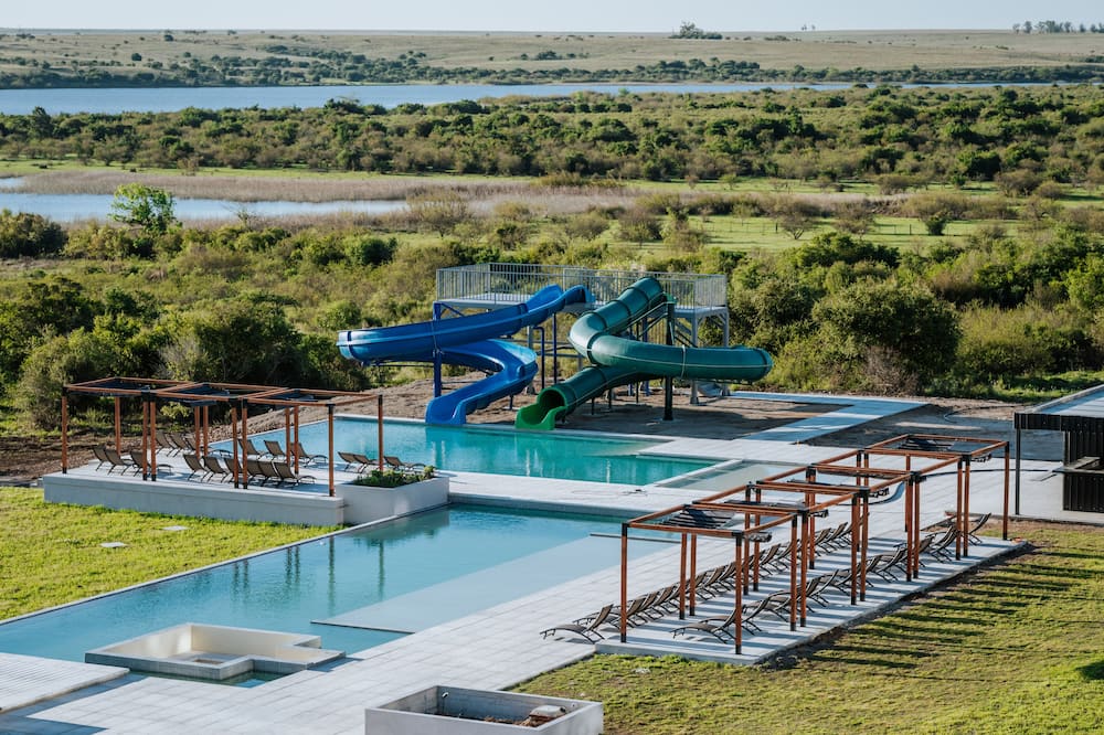Midland Hotel & Resort — hotel in Ismael Cortinas s/n, Paso De Los Toros UY, 45100