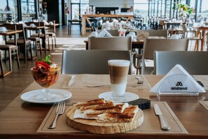 Gratis morgenmadsbuffet hver dag