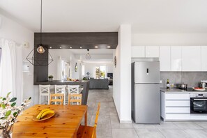 Fridge, microwave, oven, dishwasher