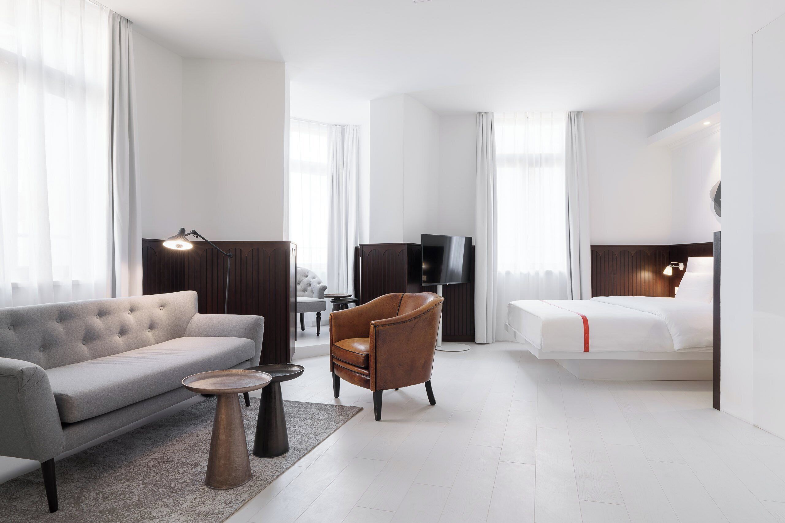 Chambre (Loft) | Literie hypoallergénique, coffres-forts dans les chambres, bureau