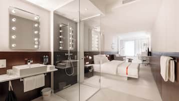 Room (Resident) | Hypo-allergenic bedding, in-room safe, individually decorated