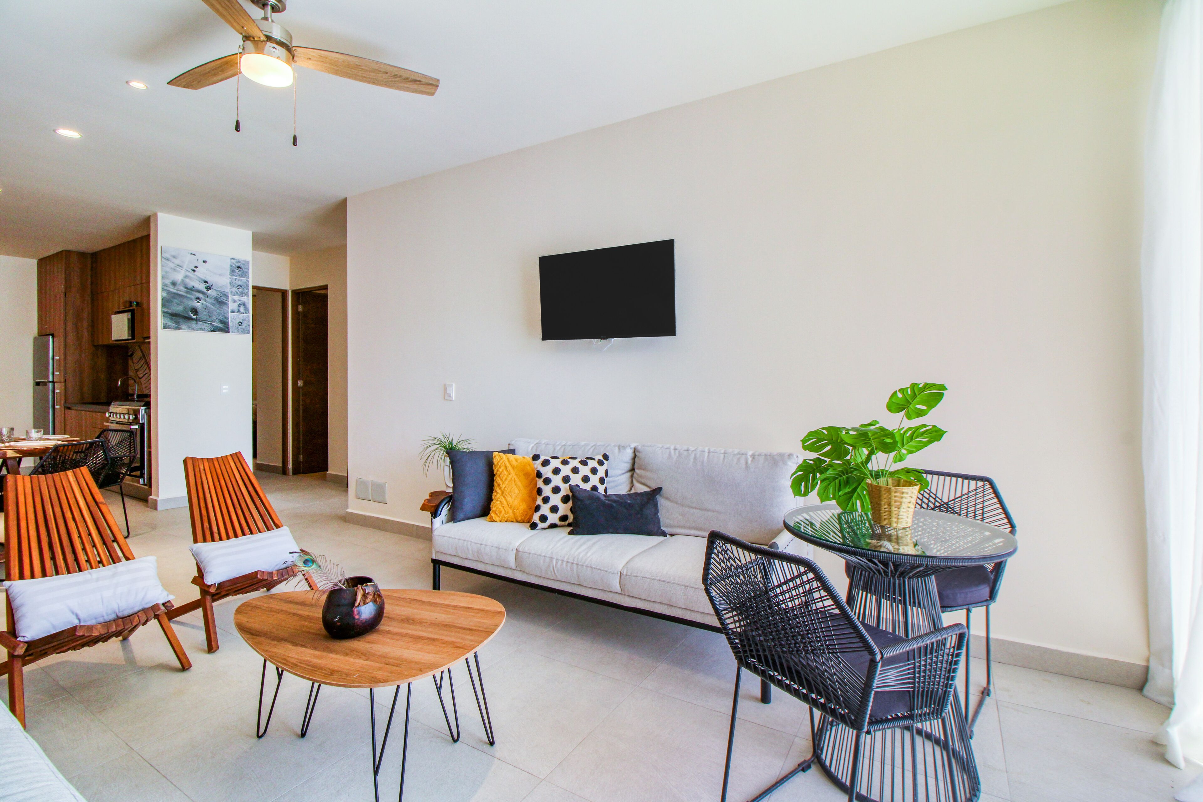 Ocean-view condo with pools, easy beach access, & lounge areas