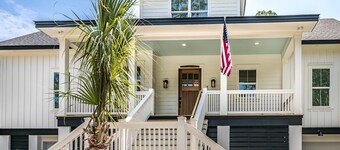 Sandy Feet Retreat - Cinco Habitaciones Casa, Capacidad 15