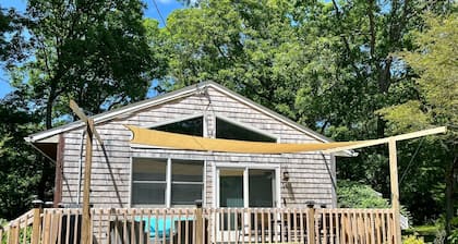 3-bedroom vacation home 5 minutes from the beach with beach parking
