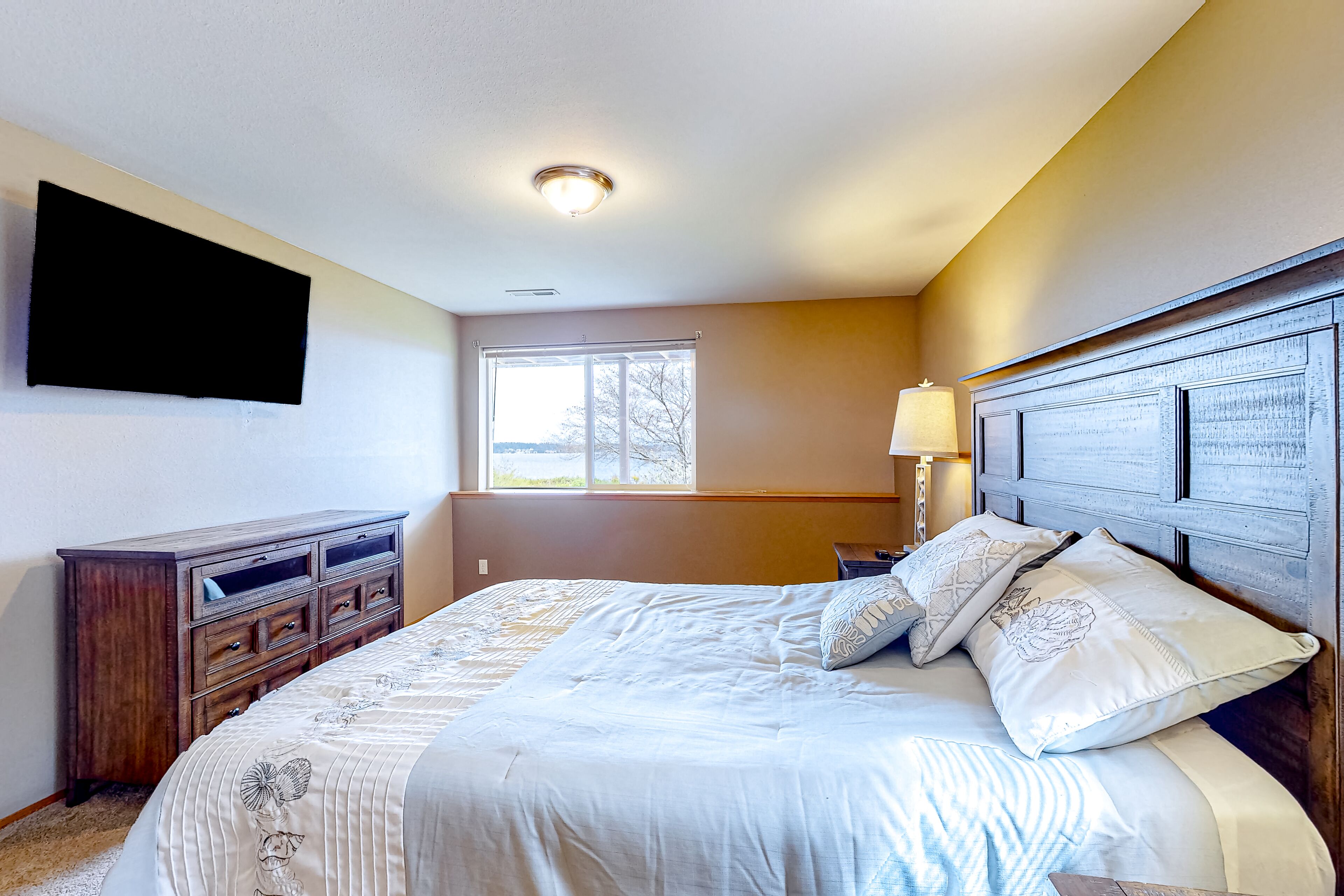 1 soverom, internettilgang og sengetøy