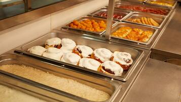 Free daily buffet breakfast