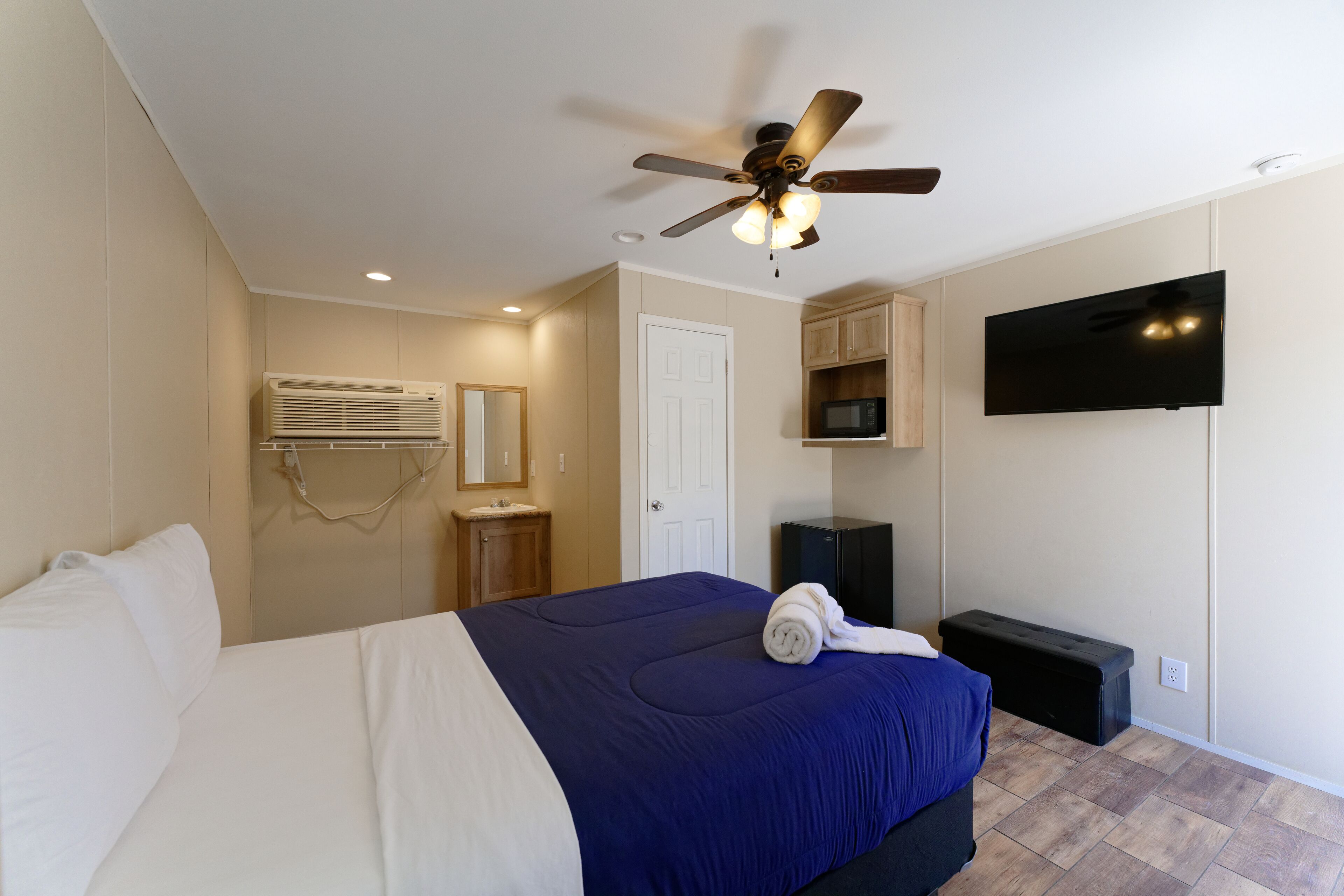 Premium bedding, free WiFi, bed sheets