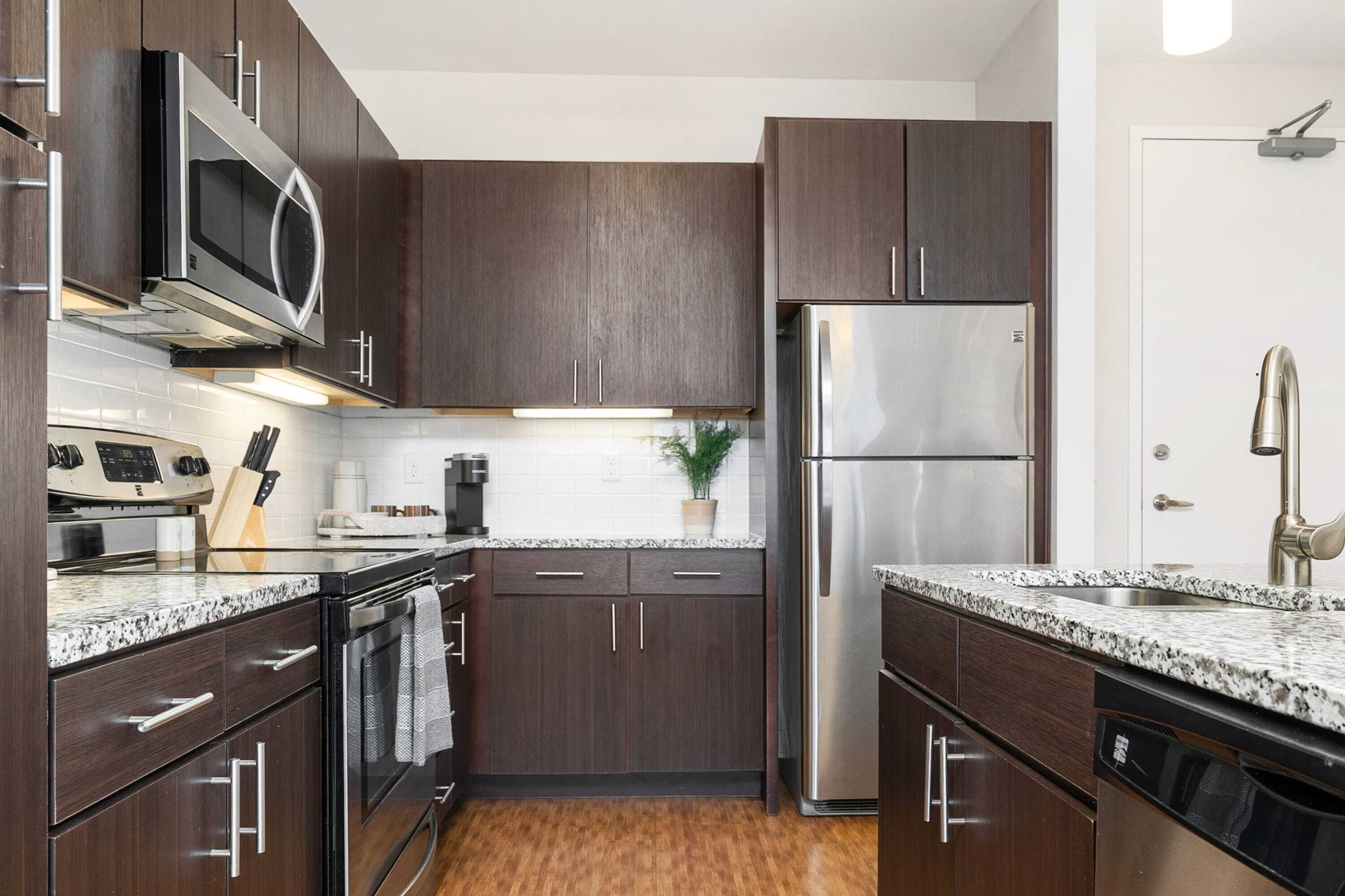 Luxury 2-Bed in Grandview