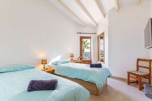 5 chambres, fer et planche Ă repasser, Wi-Fi gratuit, draps fournis