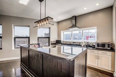 The Camel City Lofts, Downtown! 