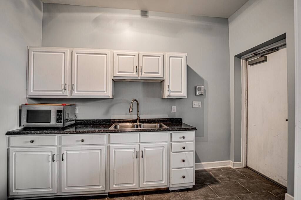 The Oasis at Camel City Lofts WS