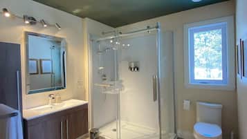 Bruser, hårtørrer, håndklæder