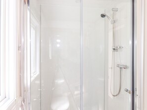 Shower - Whiteside (Cockermouth)
