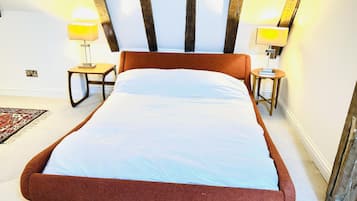 Cottage | 3 bedrooms, iron/ironing board, free WiFi, bed sheets