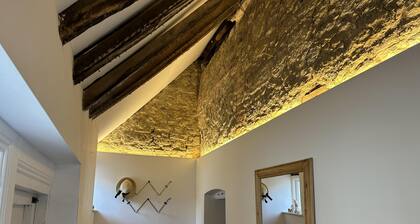 Petworth Cottage-sleeps 6-pet Friendly-central