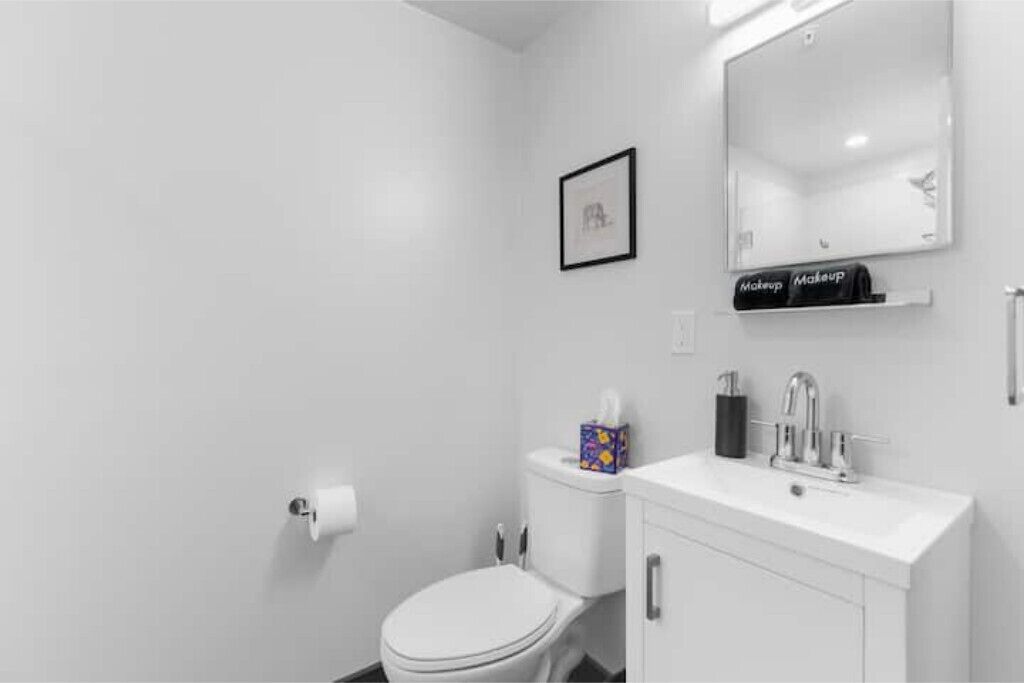 Centrally located - 2 min walk to UAB