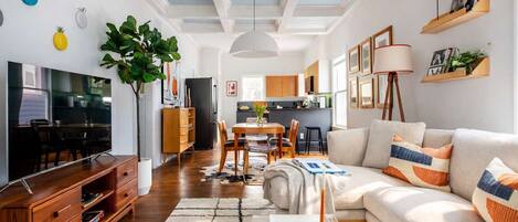 TV, fireplace, offices