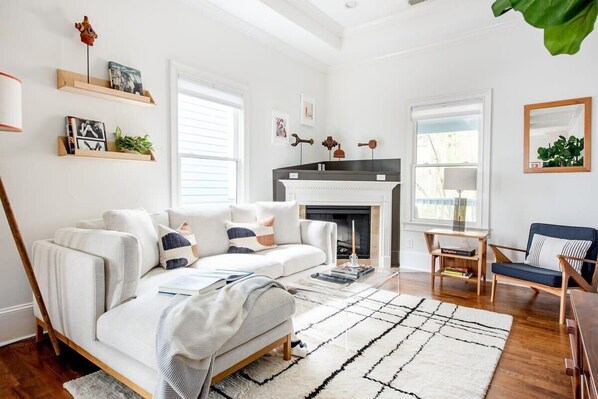 TV, fireplace, offices