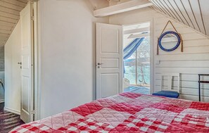 3 dormitoris, un bressol de viatge, wifi gratuïta i roba de llit 