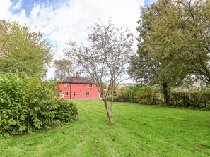 Property grounds - Rhydonnen Bach (Denbigh)