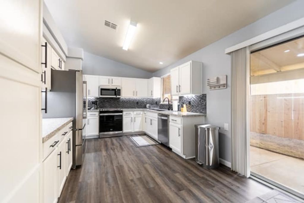 5 Bedroom House in Beautiful NW Bakersfield