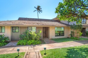 Exterior - KBM Resorts | FREE CAR | Kaanapali Plantation Villa | Ocean view | 3-Bedroom Condo, Recently Remodeled! KPL-46 (Lahaina)