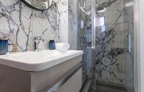 Dusche, Haartrockner