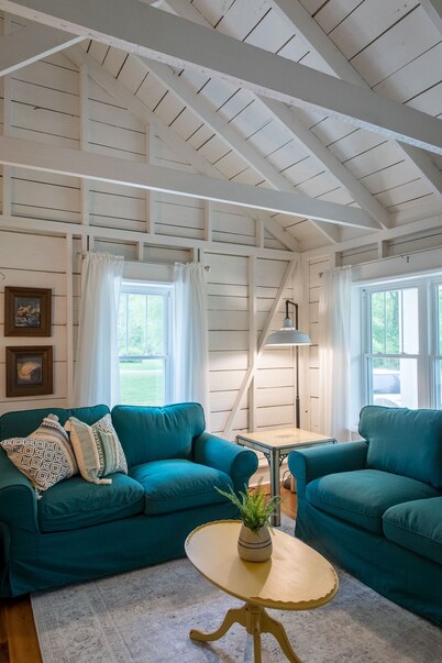 Riverside Bungalow -Pisgah Nat Forest 1 mile, Dupont Forest 7, Brevard 3 miles