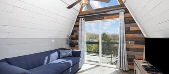 Tiny AFrame, Fire Pit, Dogwood Canyon-15 min.