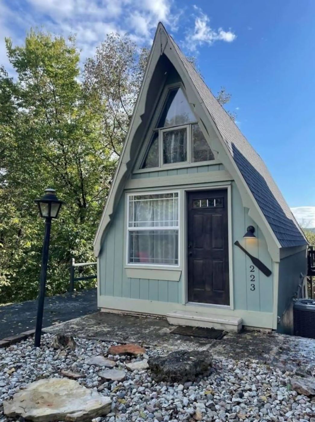 Tiny A-Frame Cabin, Table Rock Lake community