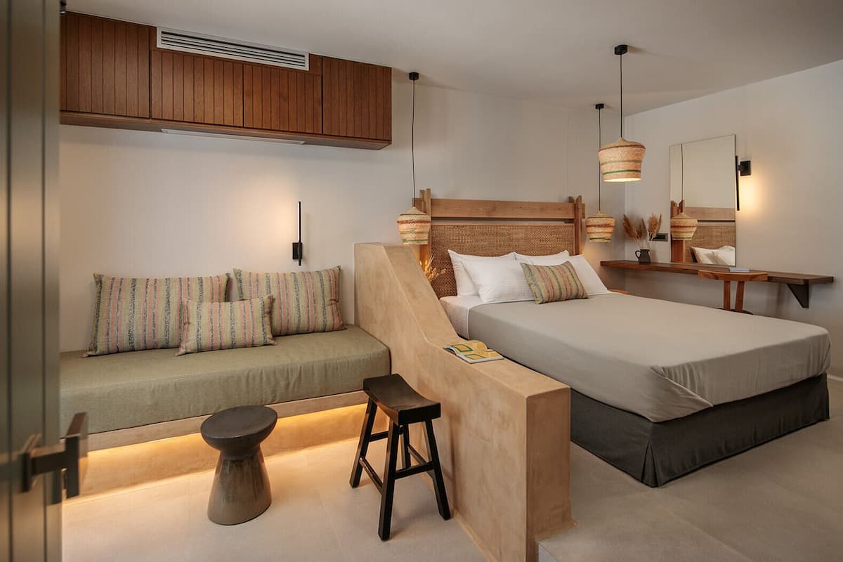 Suite, Hot Tub | 1 bedroom, premium bedding, down comforters, memory foam beds