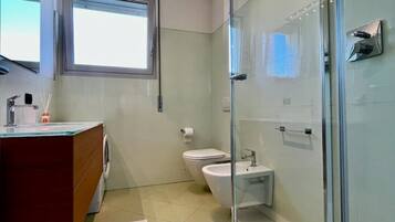 Dusche, Bidet