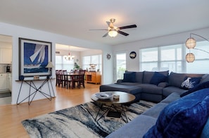 Smart TV, DVD player, table tennis, offices