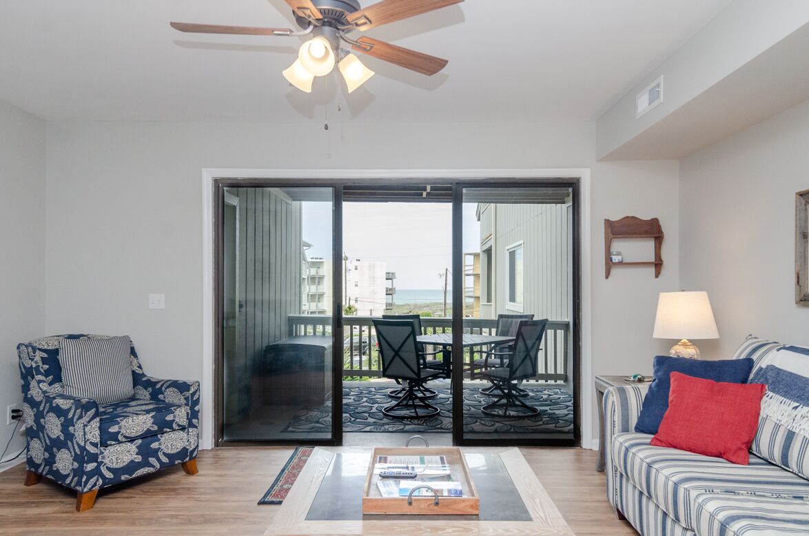 Surfseason - Steps from the ocean in The Breakers