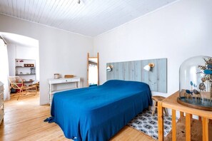 4 Schlafzimmer, Reisekinderbett, WLAN