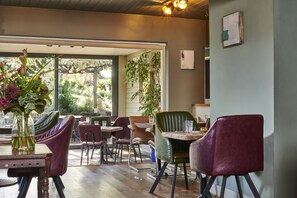 Restaurant - The Jolly Sportsman  (Lewes)