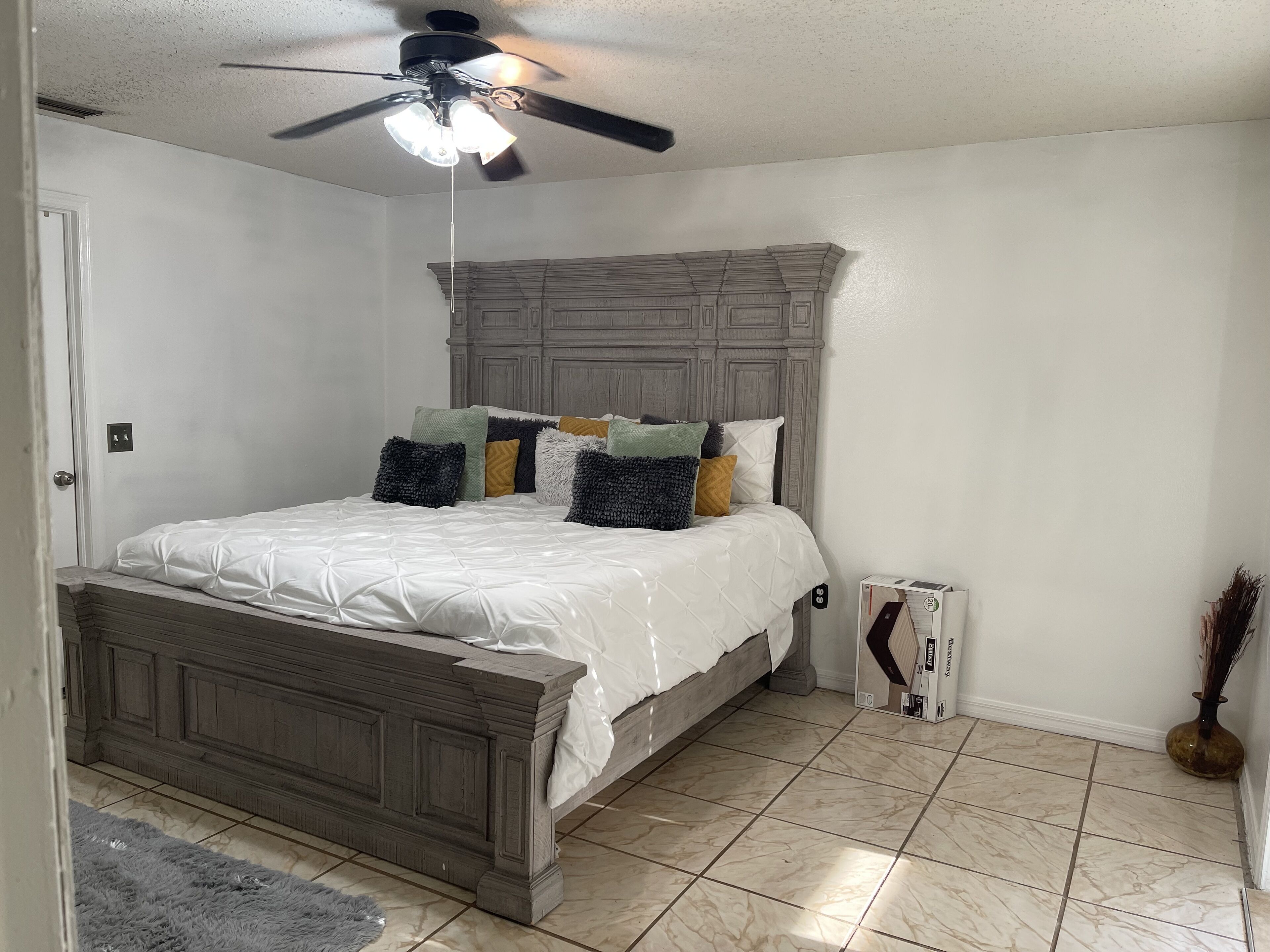 Fabulous 3 BDRM Pool Home in Valrico, FL!!